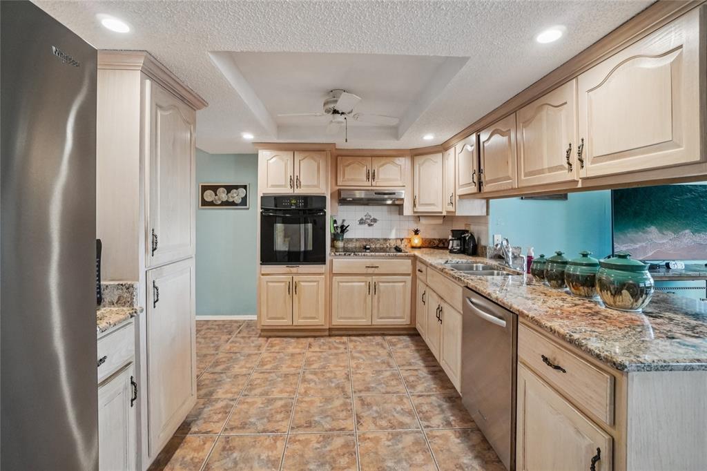 6509 Nautical Isle Hudson, FL 34667 - Photo 16 of 42