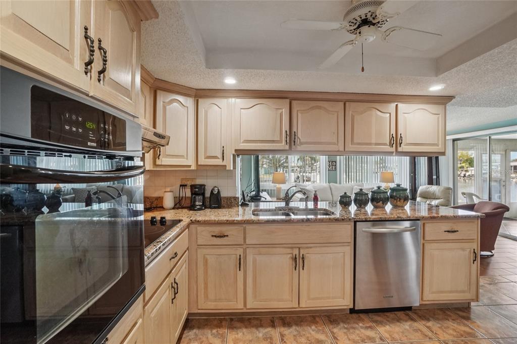 6509 Nautical Isle Hudson, FL 34667 - Photo 18 of 42