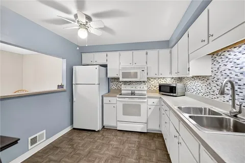 $190,800 | 512 Dogwood Court, Pittsburgh, PA 15237