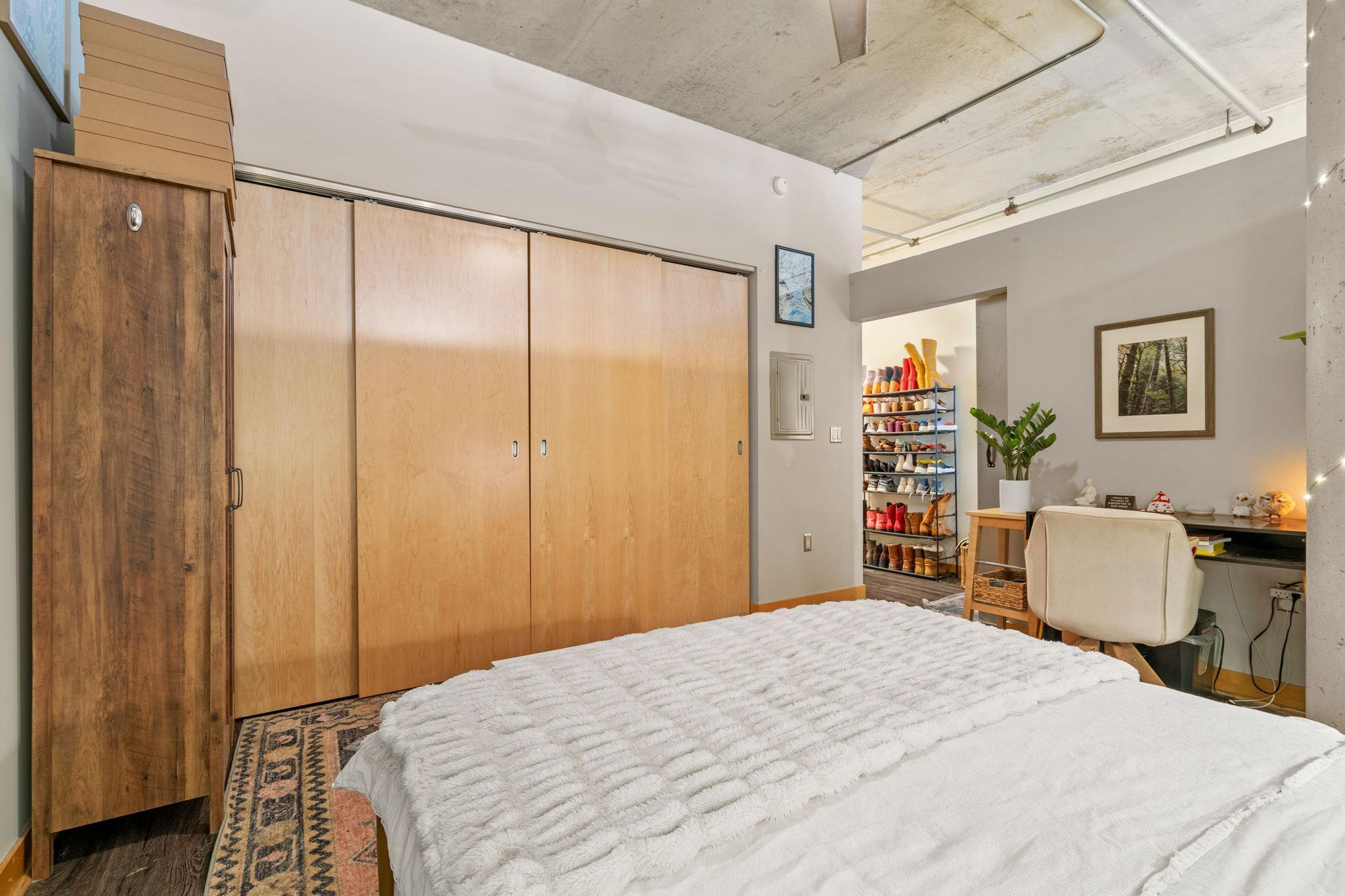 720 North 4th Street, Unit 205 Minneapolis, MN 55401 - Photo 19 of 26