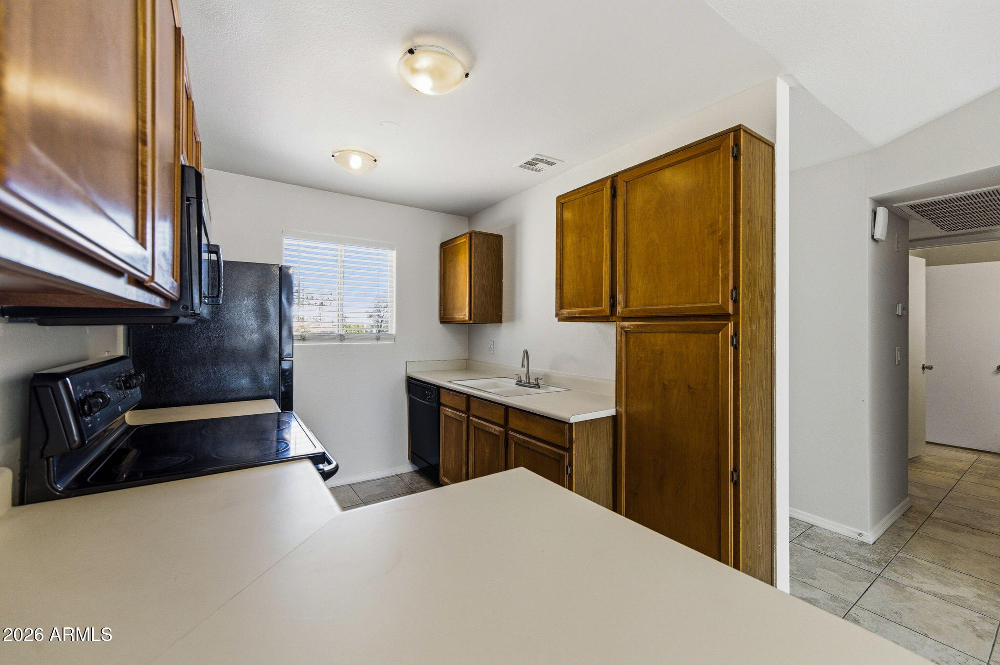 653 West Guadalupe Road, Unit 2015 Mesa, AZ 85210 - Photo 7 of 23 Kitchen I