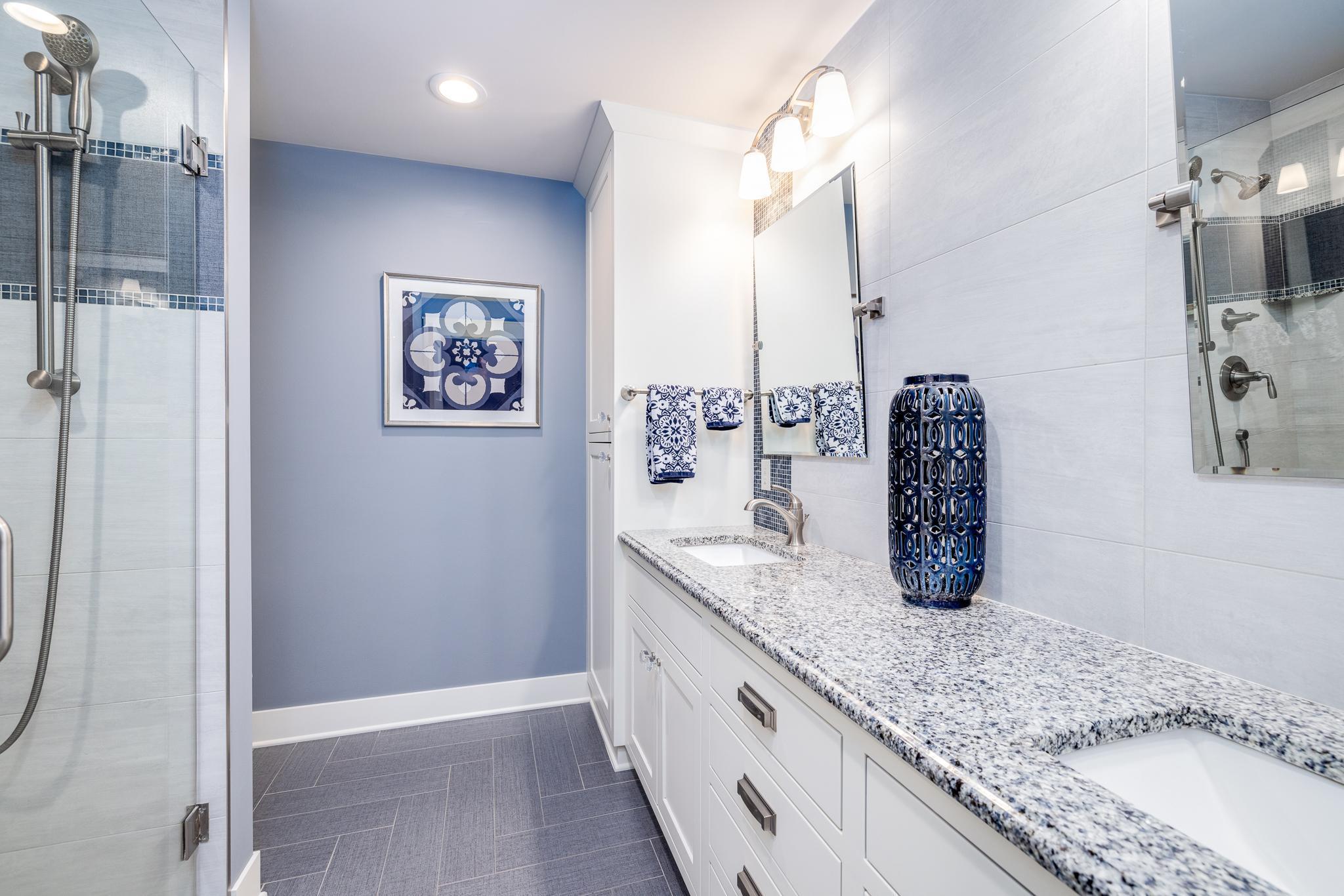 246 Peninsula Road Medicine Lake, MN 55441 - Photo 27 of 57