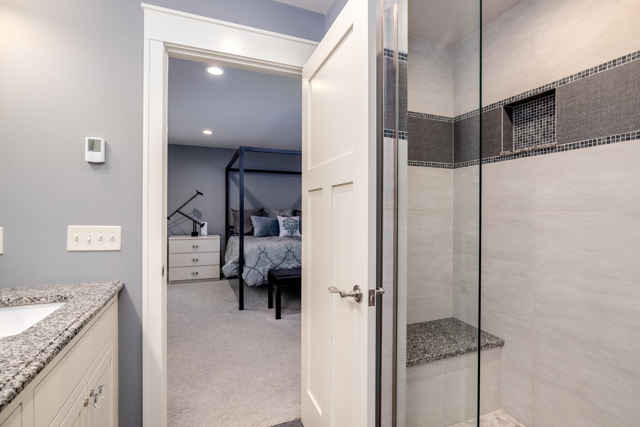 246 Peninsula Road Medicine Lake, MN 55441 - Photo 29 of 57