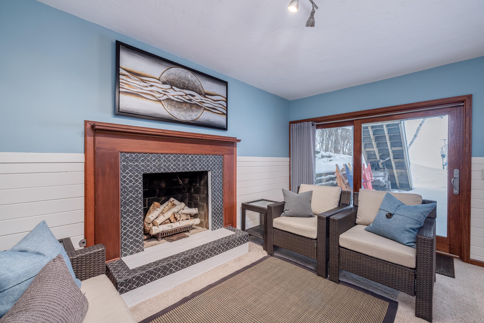 246 Peninsula Road Medicine Lake, MN 55441 - Photo 44 of 57