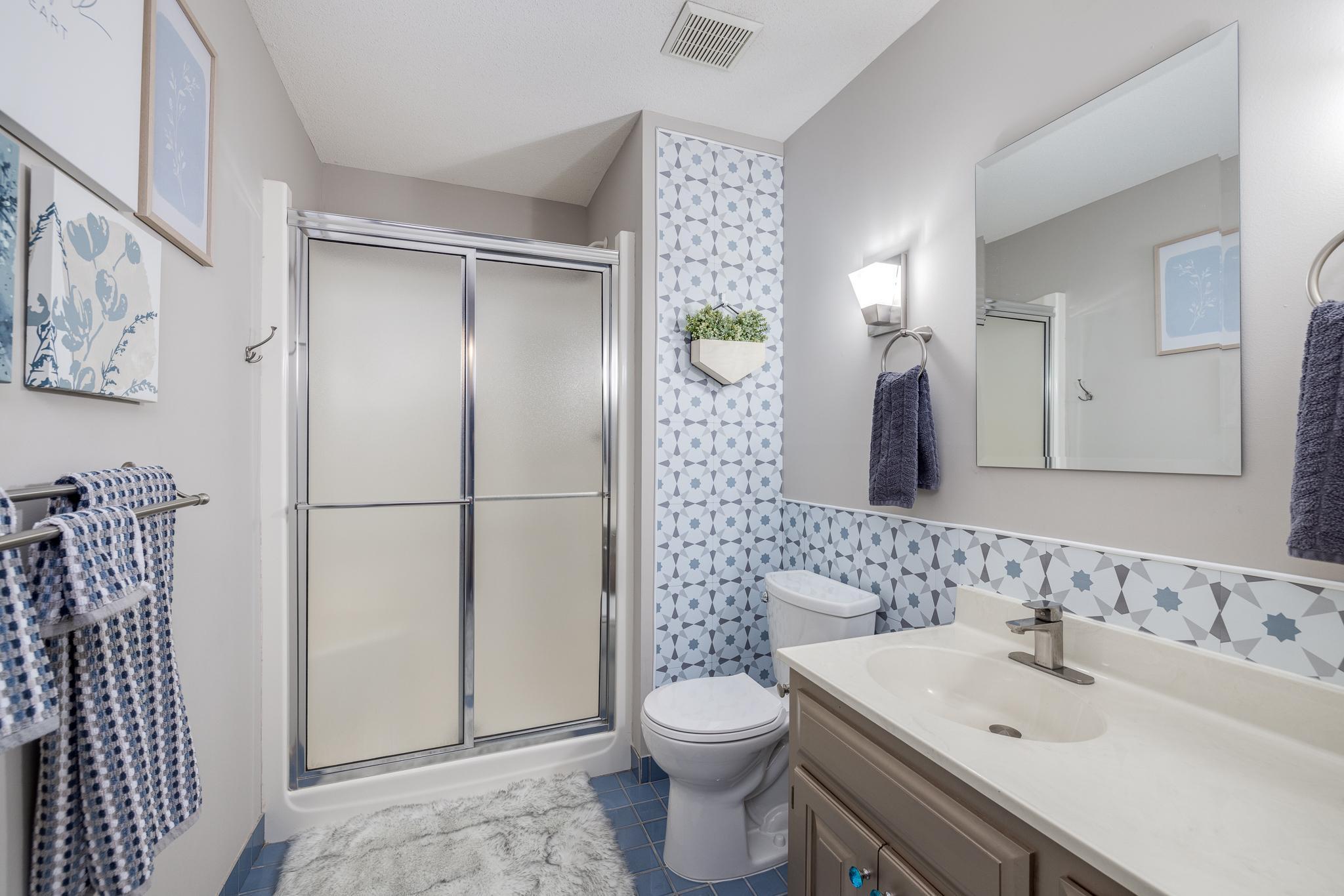 246 Peninsula Road Medicine Lake, MN 55441 - Photo 45 of 57