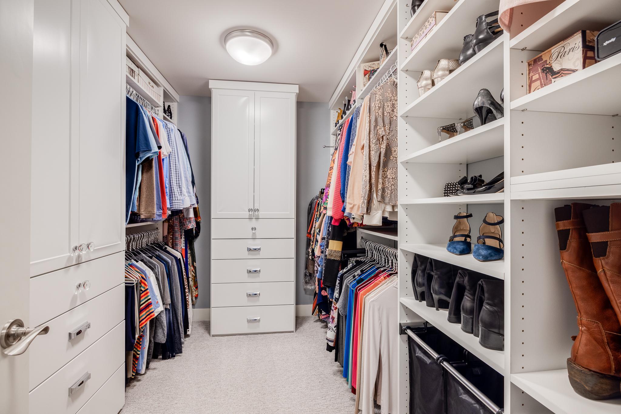 246 Peninsula Road Medicine Lake, MN 55441 - Photo 48 of 57