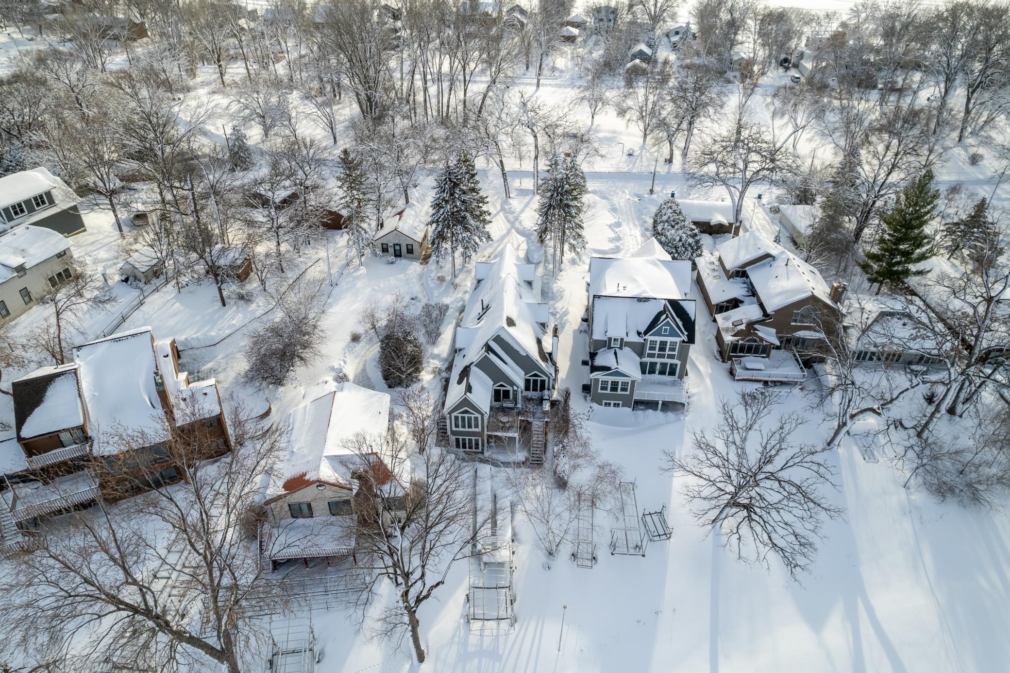 246 Peninsula Road Medicine Lake, MN 55441 - Photo 54 of 57