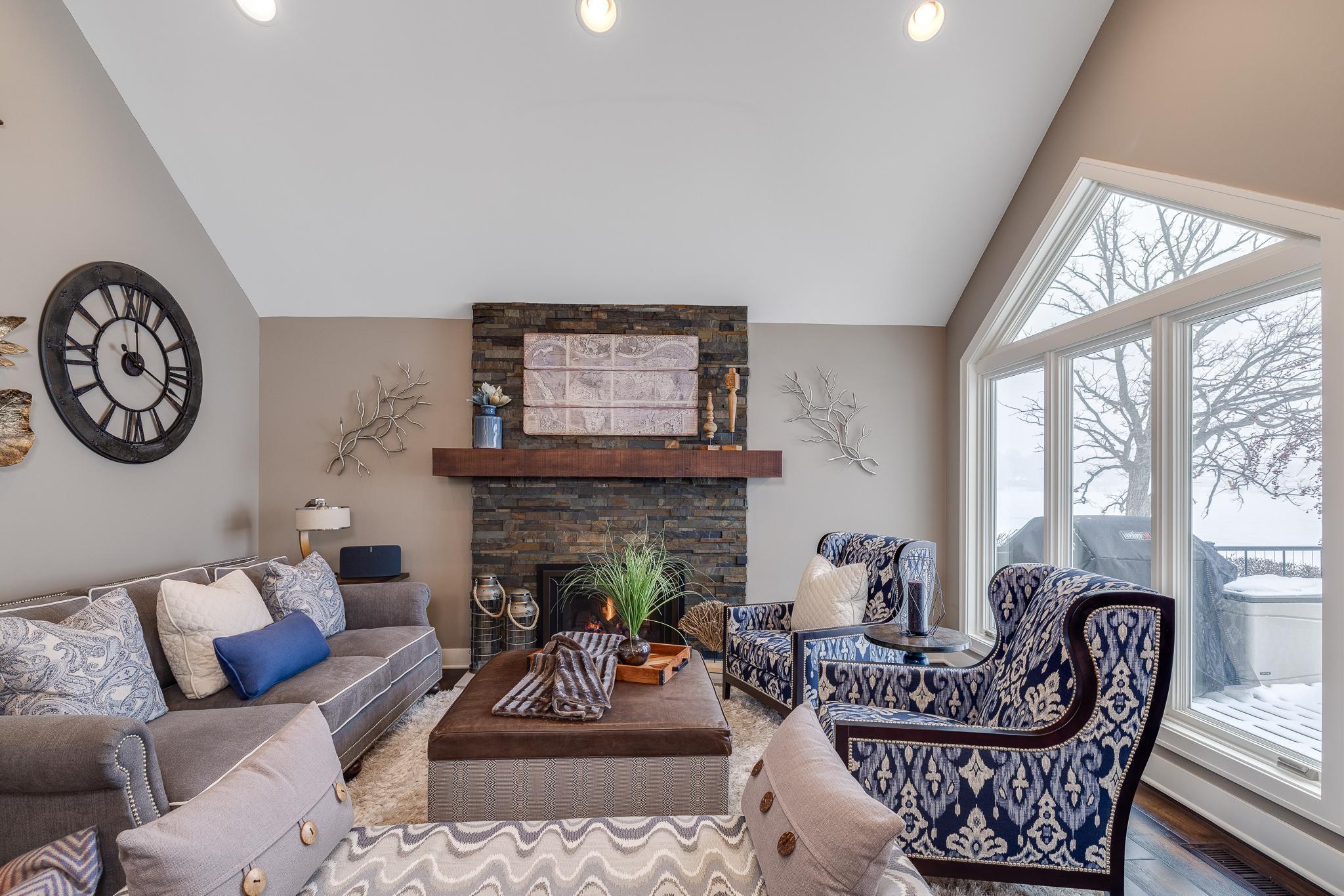 246 Peninsula Road Medicine Lake, MN 55441 - Photo 9 of 57