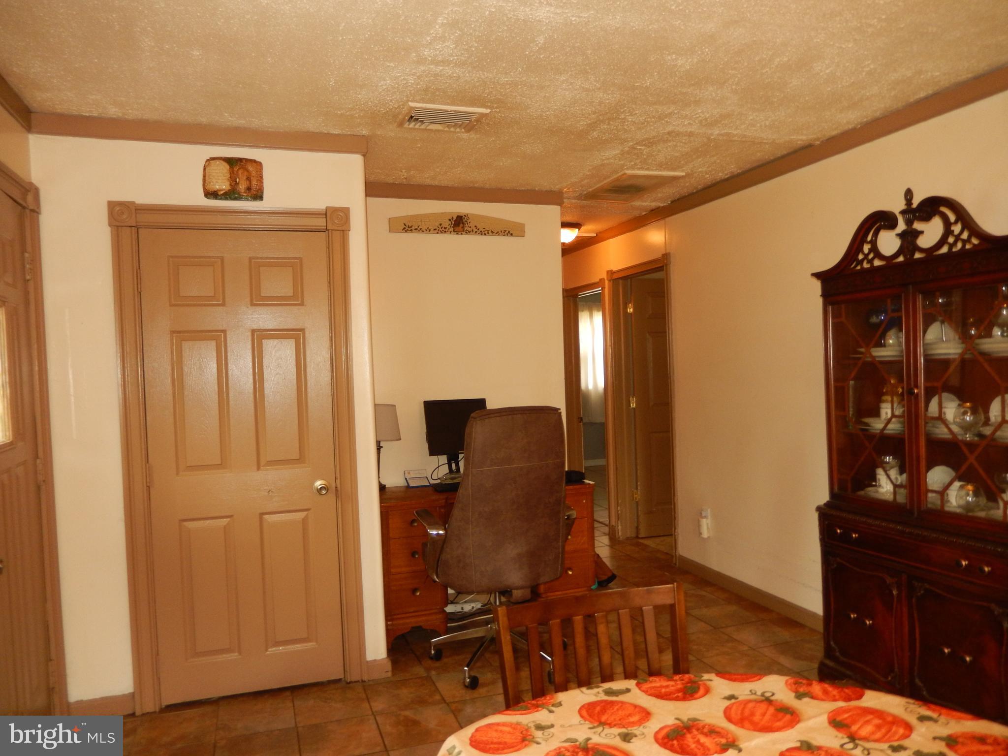 910 Spencer Drive Croydon, PA 19021 - Photo 10 of 23 Living Rm/Dining Rm