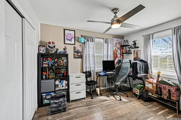 $375,000 | 2595 County Road 128, Floresville, TX 78114