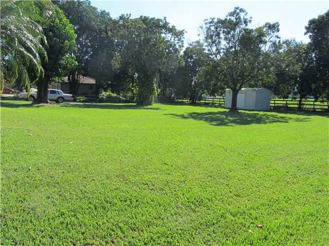 20220 Southwest 48th Place Southwest Ranches, FL 33332 - Photo 24 of 25 Yard/Garden
