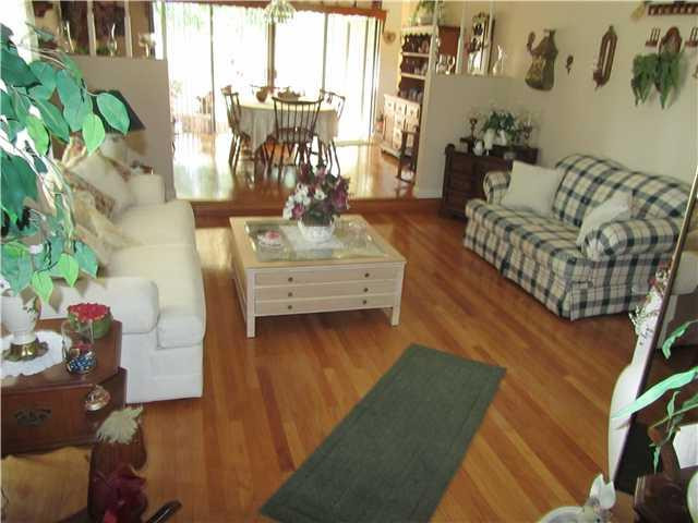 20220 Southwest 48th Place Southwest Ranches, FL 33332 - Photo 3 of 25 Living Room
