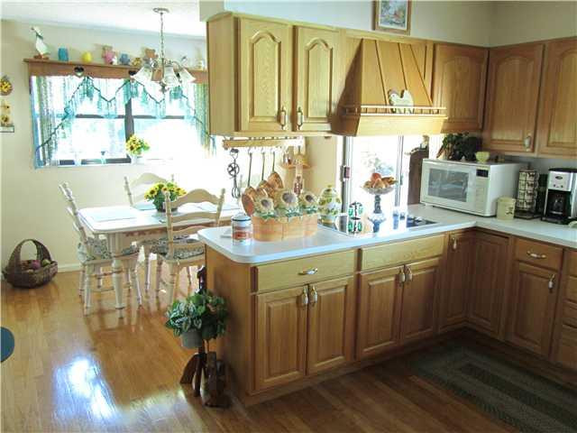 20220 Southwest 48th Place Southwest Ranches, FL 33332 - Photo 9 of 25 Kitchen