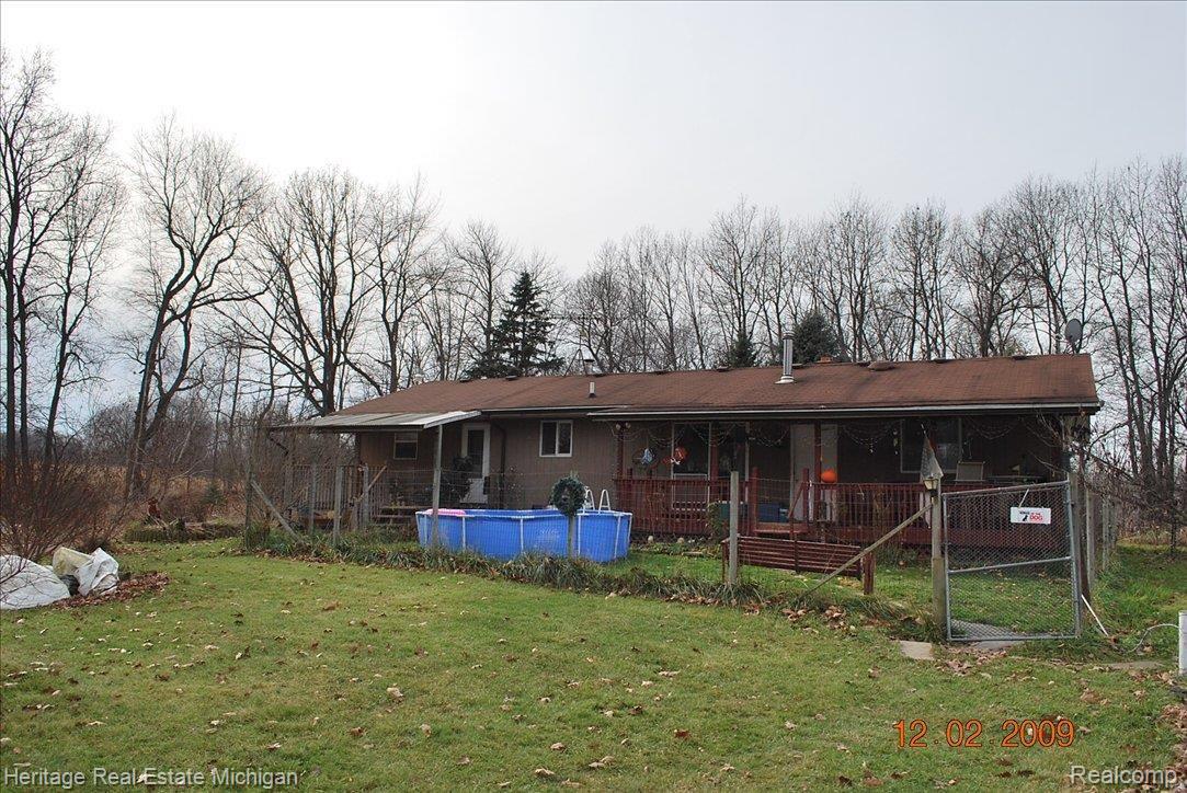4023 Gregory Road Gregory, MI 48137 - Photo 4 of 8 DSC_0002