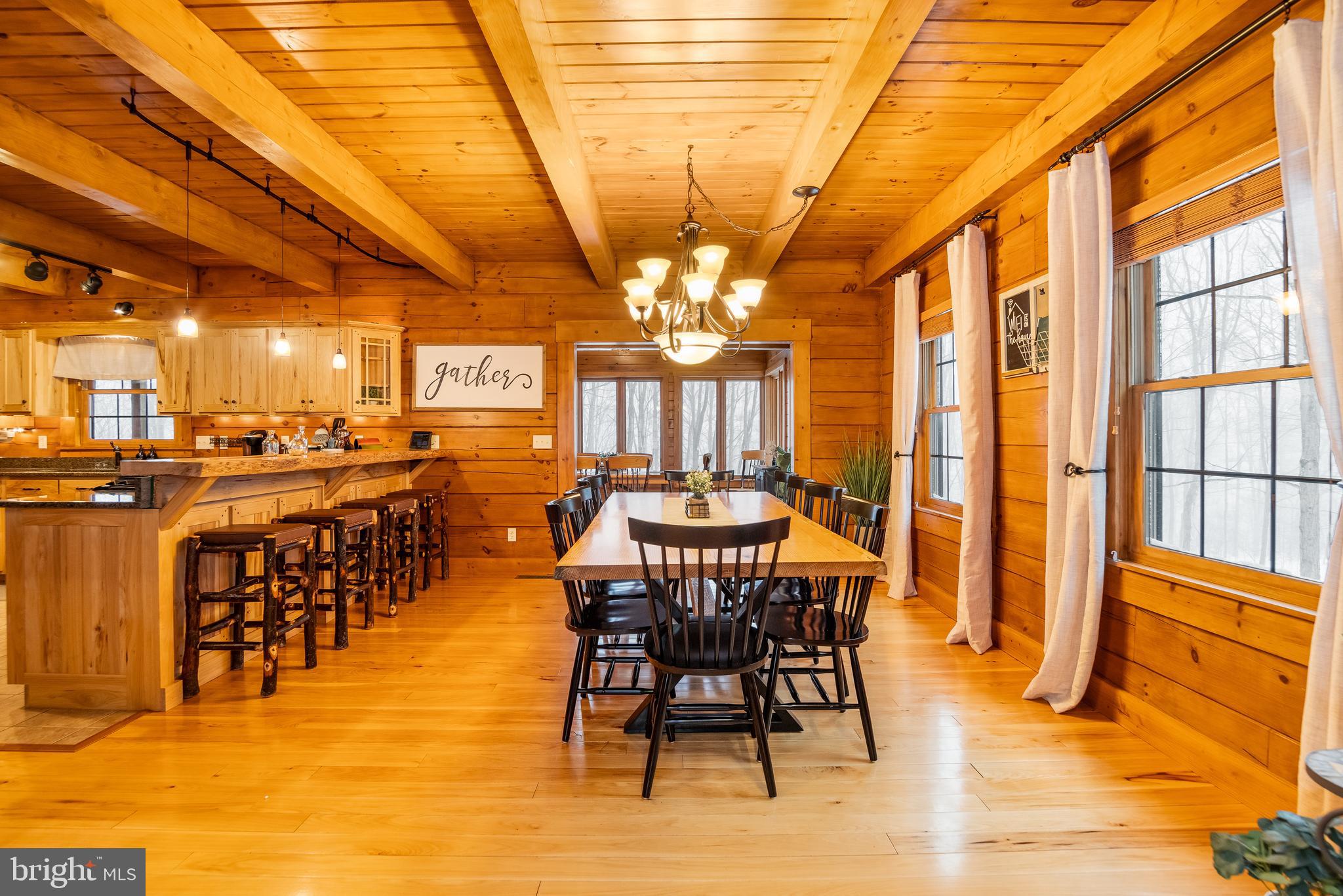 948 Legeer Road Grantsville, MD 21536 - Photo 25 of 94 Dining room