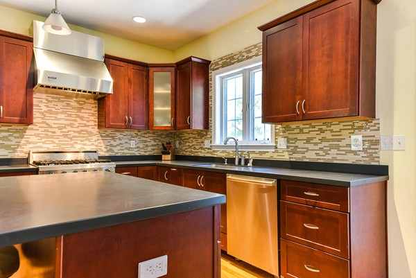 6 Applewood Road Norfolk, MA 02056 - Photo 5 of 17 Gallery Image 5