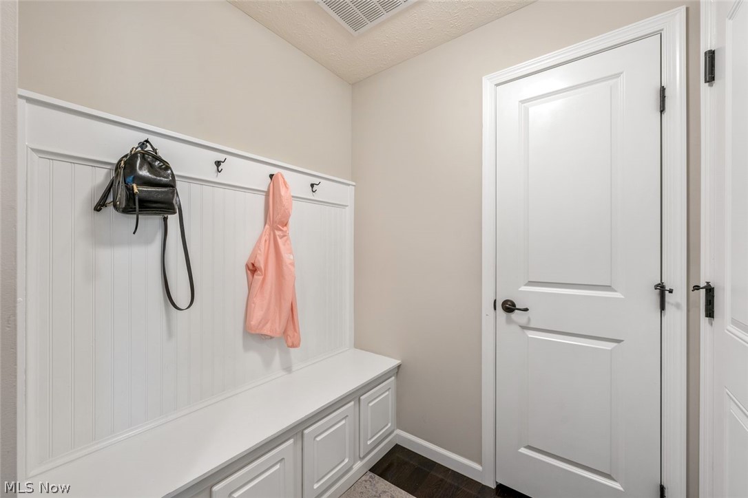 35171 Detroit Road Avon, OH 44011 - Photo 20 of 50