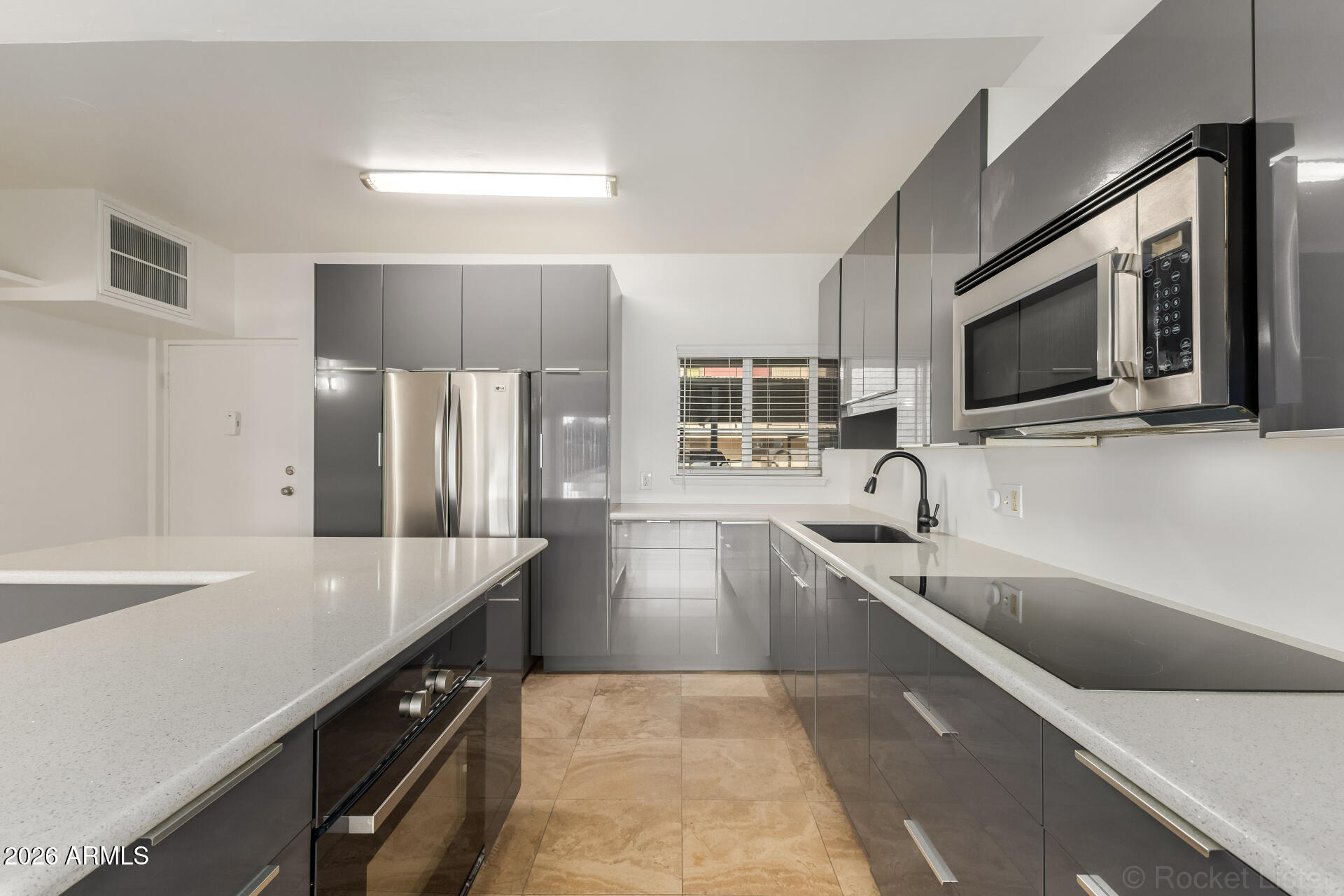 351 East Thomas Road, Unit D104 Phoenix, AZ 85012 - Photo 1 of 25 13 Thomas