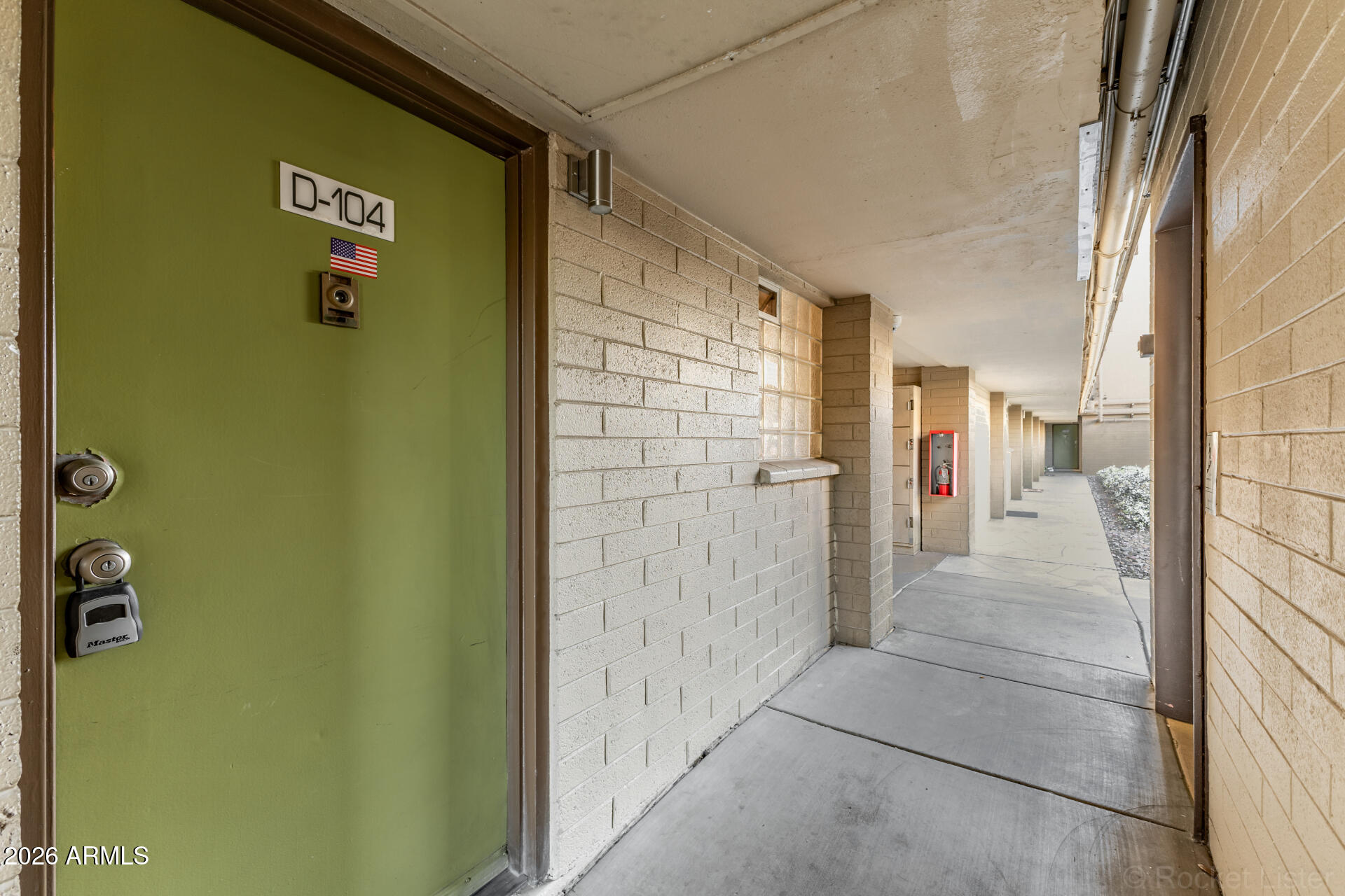 351 East Thomas Road, Unit D104 Phoenix, AZ 85012 - Photo 23 of 25 03 Thomas