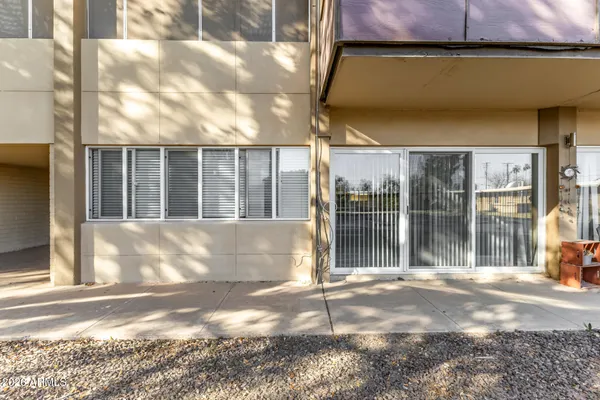 $155,000 | 351 East Thomas Road, Unit D104, Phoenix, AZ 85012