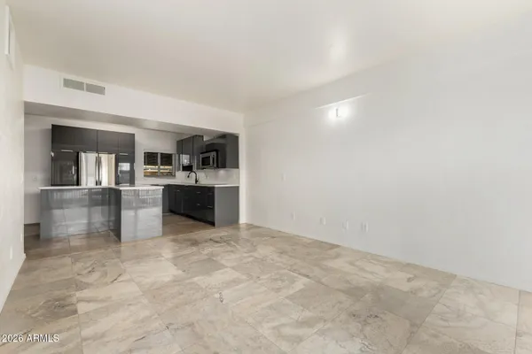 $155,000 | 351 East Thomas Road, Unit D104, Phoenix, AZ 85012