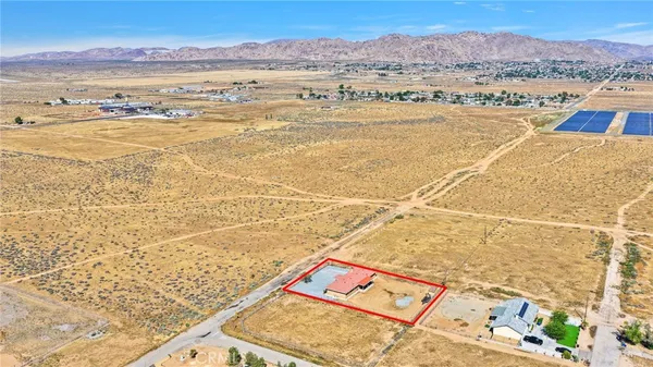 $419,500 | 21237 S Road, Apple Valley, CA 92307