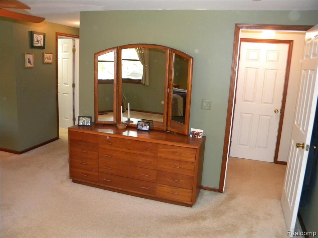 3715 Hazelton Avenue Rochester Hills, MI 48307 - Photo 25 of 52