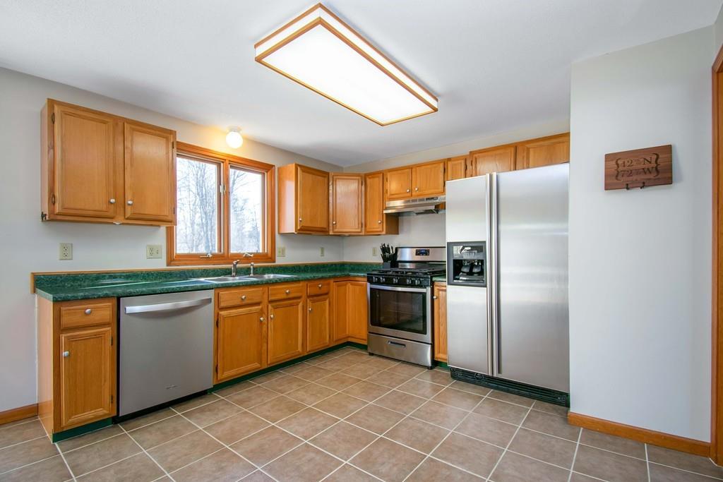 61 Winterset Drive Springfield, MA 01129 - Photo 11 of 34