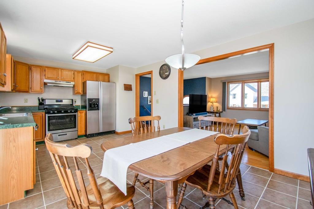 61 Winterset Drive Springfield, MA 01129 - Photo 9 of 34