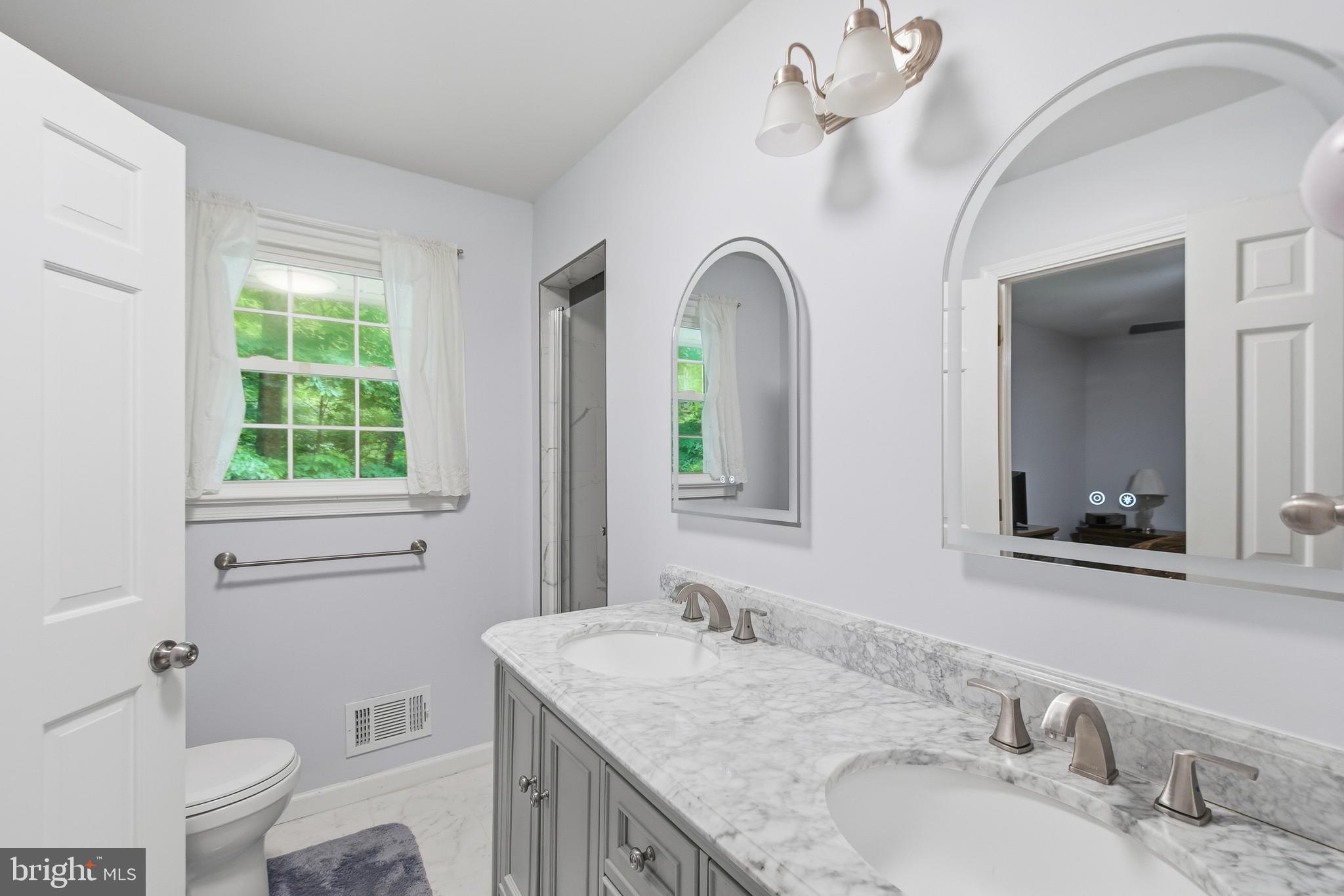 14105 Manchester Road Upper Marlboro, MD 20774 - Photo 30 of 51 Owner's bathroom