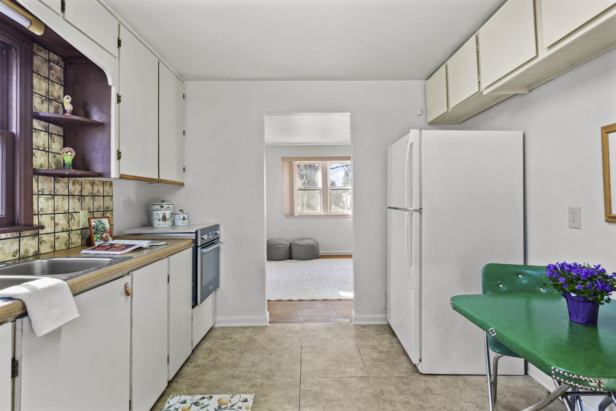 3914 Dennett Drive Madison, WI 53714 - Photo 13 of 39