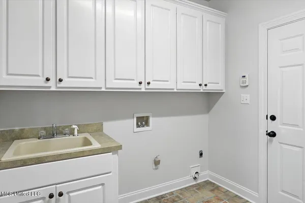 $430,000 | 109 Brookside Drive, Clinton, MS 39056