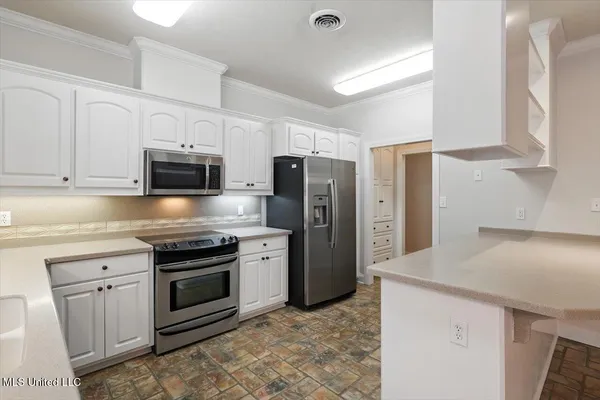 $430,000 | 109 Brookside Drive, Clinton, MS 39056