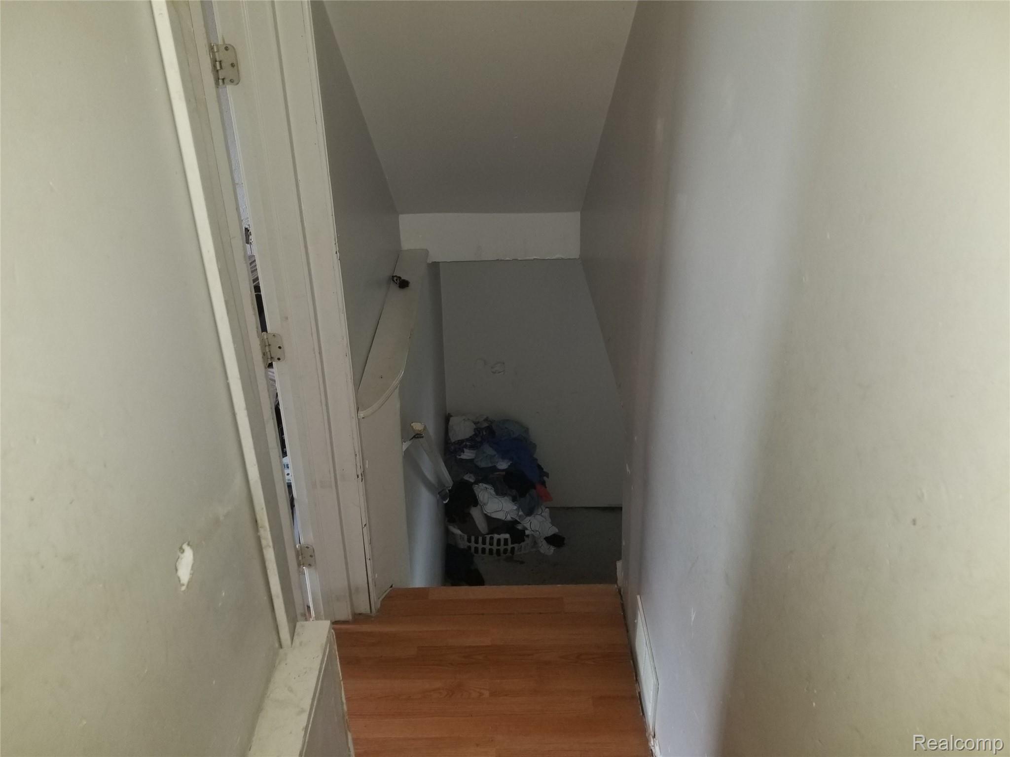141 Oak Street River Rouge, MI 48218 - Photo 12 of 23 20190423_123205.jpg
