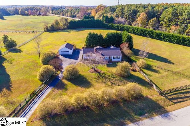 100 Bruce Meadow Road Simpsonville, SC 29681 - Photo 2 of 35 Gallery Image 2