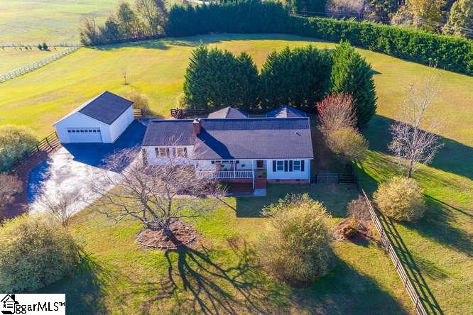 100 Bruce Meadow Road Simpsonville, SC 29681 - Photo 6 of 35 Gallery Image 6
