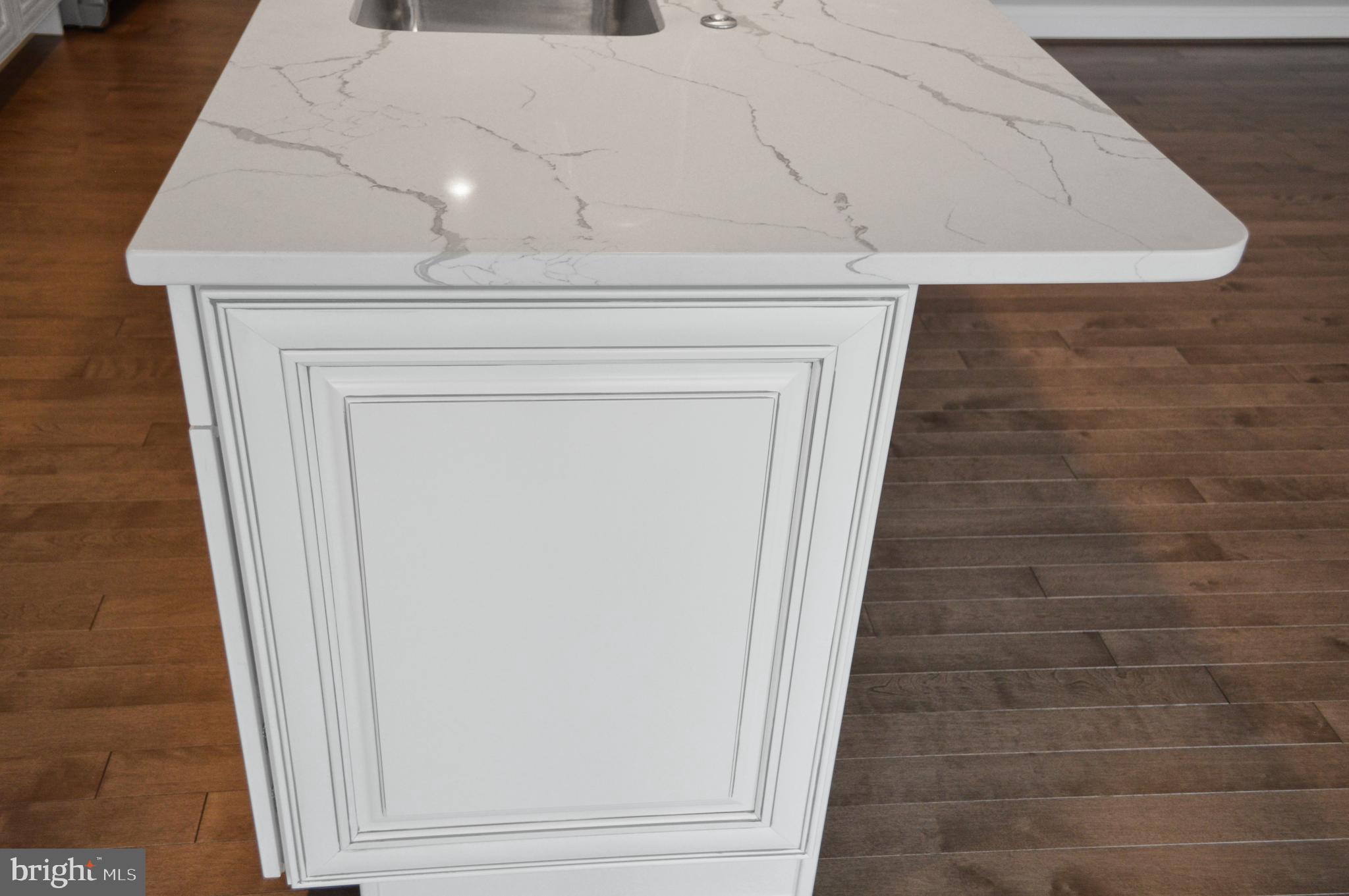 569 Lemmon Road Westminster, MD 21157 - Photo 9 of 34 Detail of island countertop and cabin