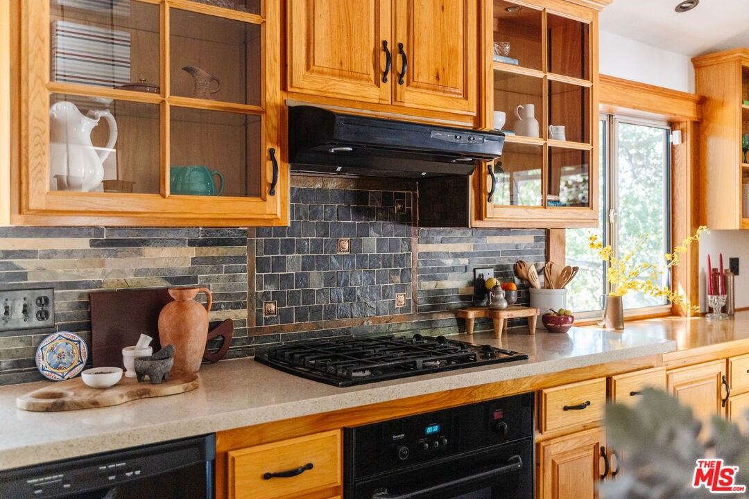 6557 Tokay Road Tujunga, CA 91042 - Photo 11 of 51