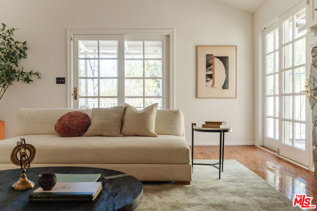 6557 Tokay Road Tujunga, CA 91042 - Photo 4 of 51