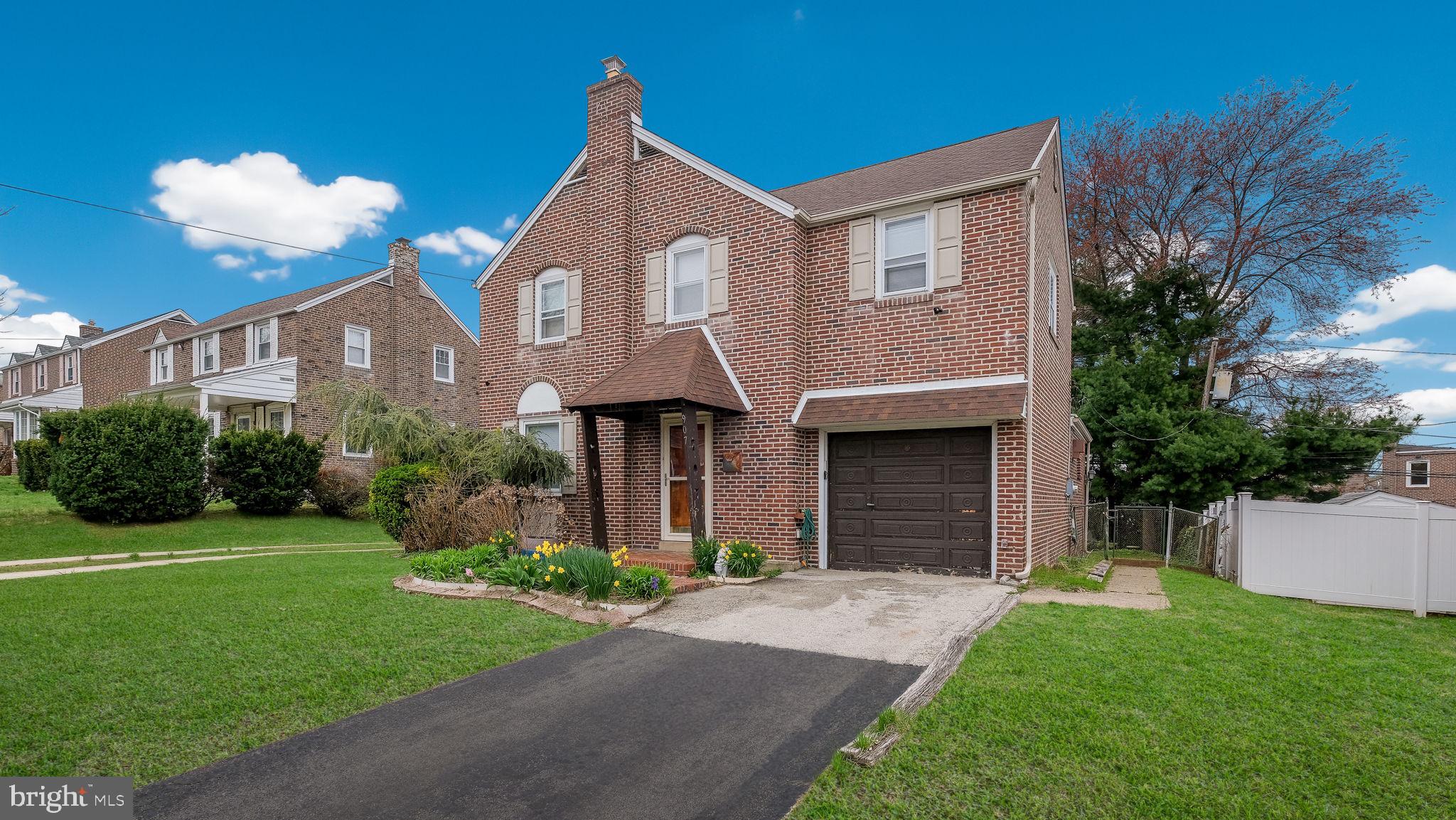 907 Kenwood Road Drexel Hill, PA 19026 - Photo 2 of 29