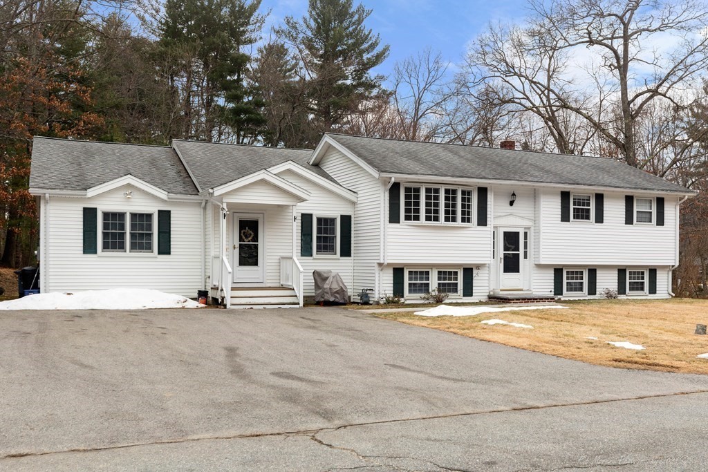 41 Old Jacobs Road Georgetown, MA 01833 - Photo 1 of 41 Gallery Image 1