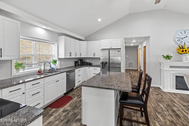 $379,900 | 3695 Sims Road, Sevierville, TN 37876