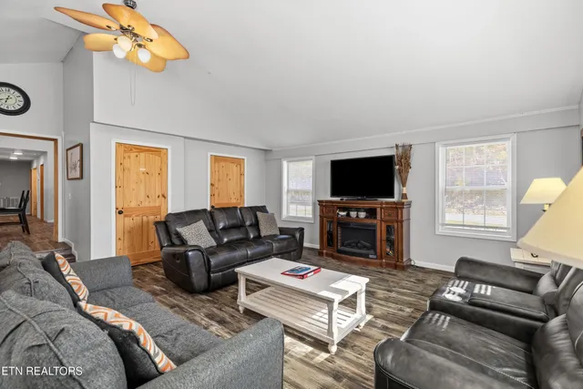 $379,900 | 3695 Sims Road, Sevierville, TN 37876