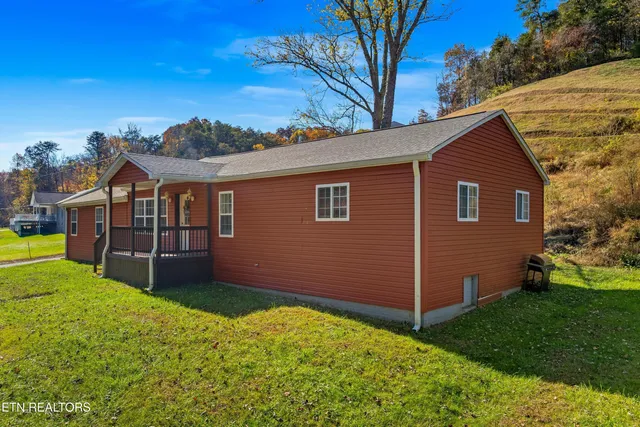 $379,900 | 3695 Sims Road, Sevierville, TN 37876