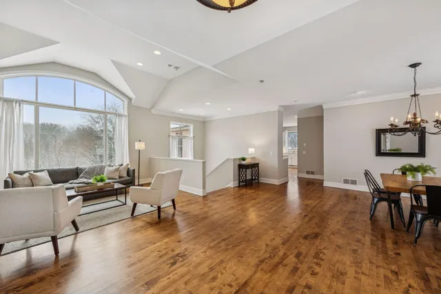 $1,399,500 | 4902 Woodhurst Lane, Minnetonka, MN 55345