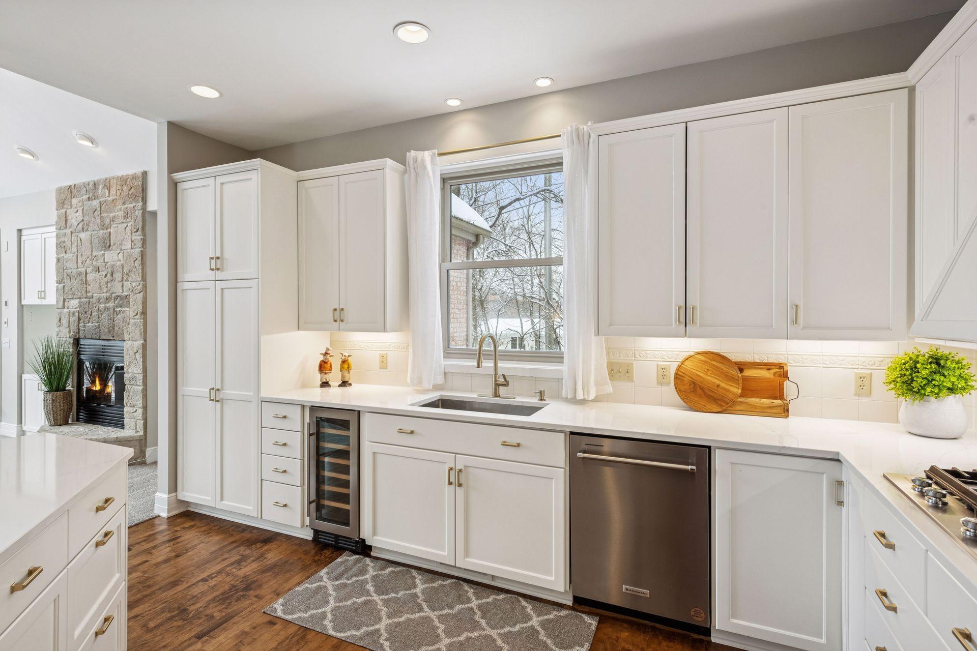 4902 Woodhurst Lane Minnetonka, MN 55345 - Photo 16 of 73