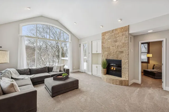 $1,399,500 | 4902 Woodhurst Lane, Minnetonka, MN 55345