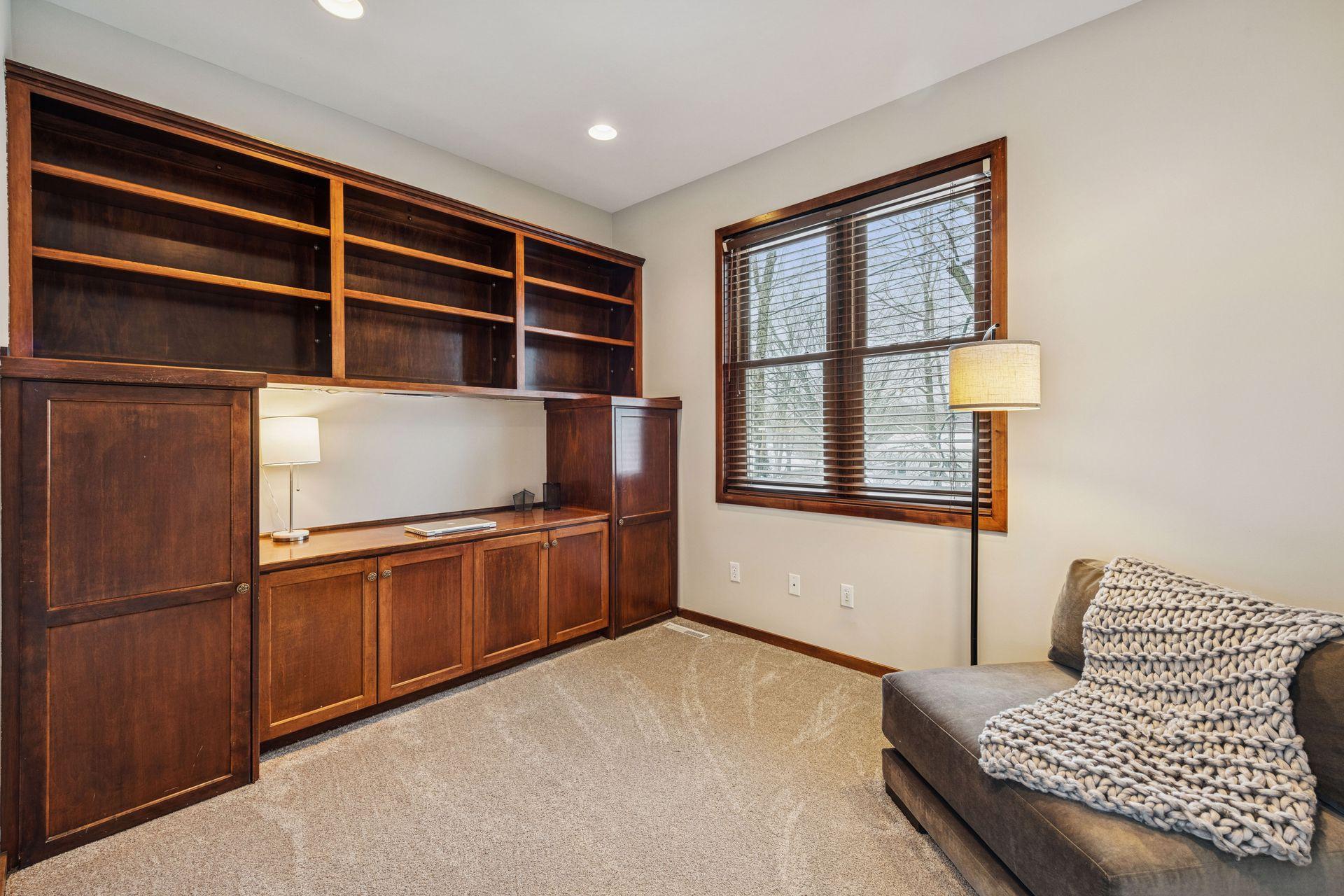 4902 Woodhurst Lane Minnetonka, MN 55345 - Photo 25 of 73