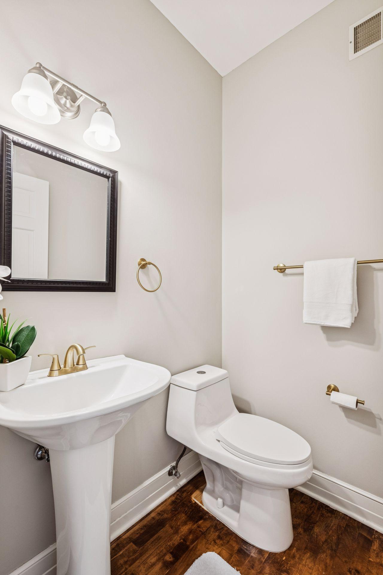 4902 Woodhurst Lane Minnetonka, MN 55345 - Photo 26 of 73