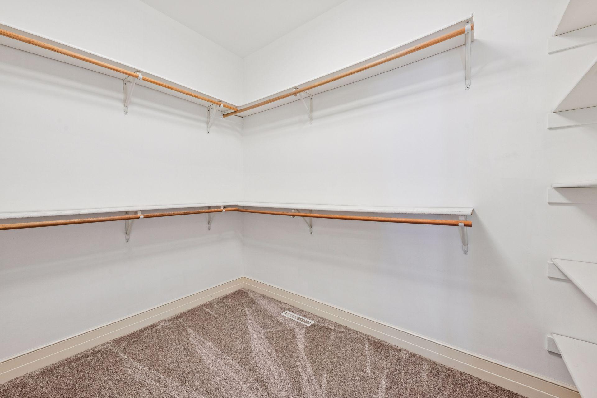 4902 Woodhurst Lane Minnetonka, MN 55345 - Photo 36 of 73